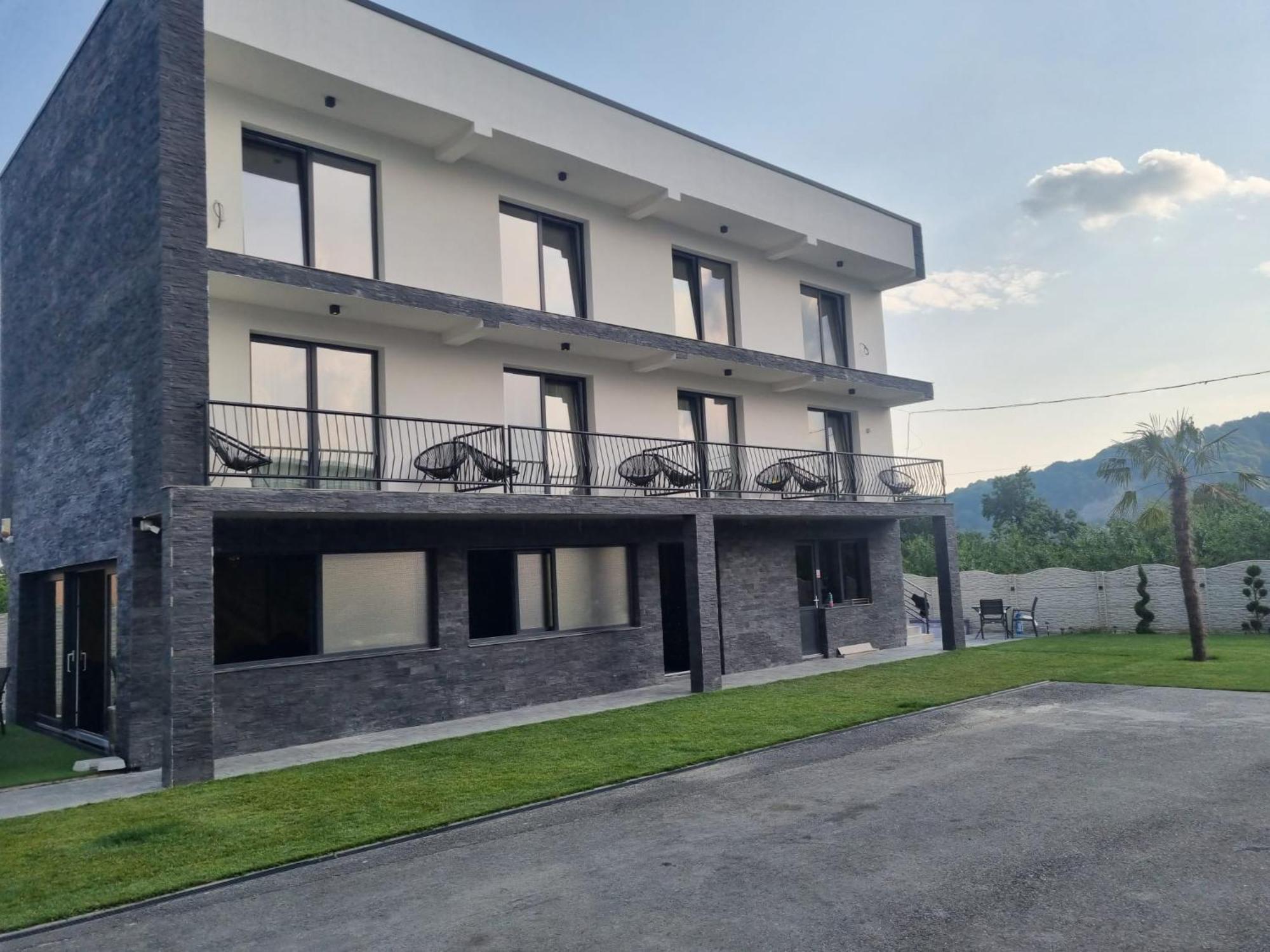 Cataleya House Hotel Oesti-Paminteni Ngoại thất bức ảnh