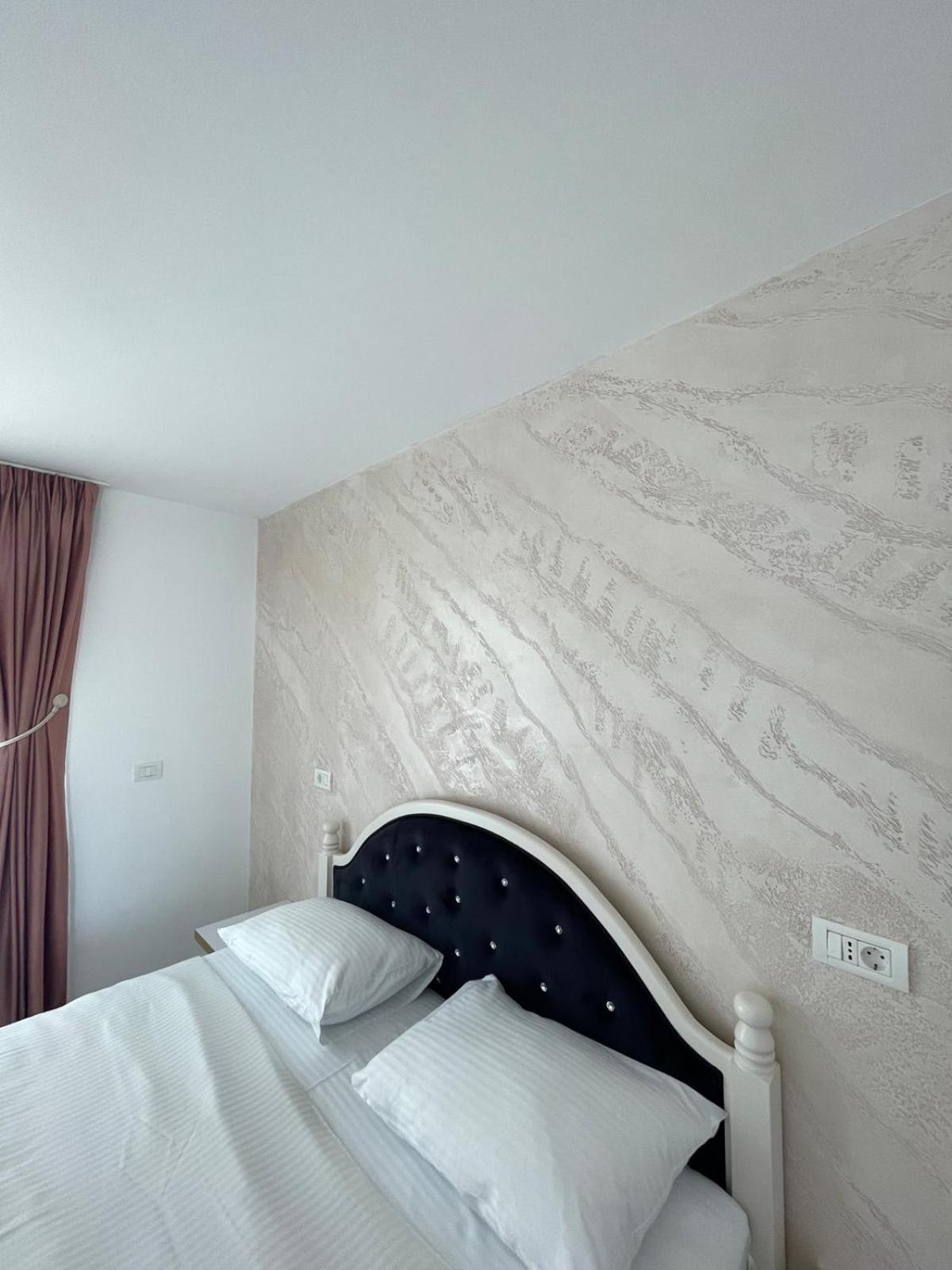 Cataleya House Hotel Oesti-Paminteni Ngoại thất bức ảnh